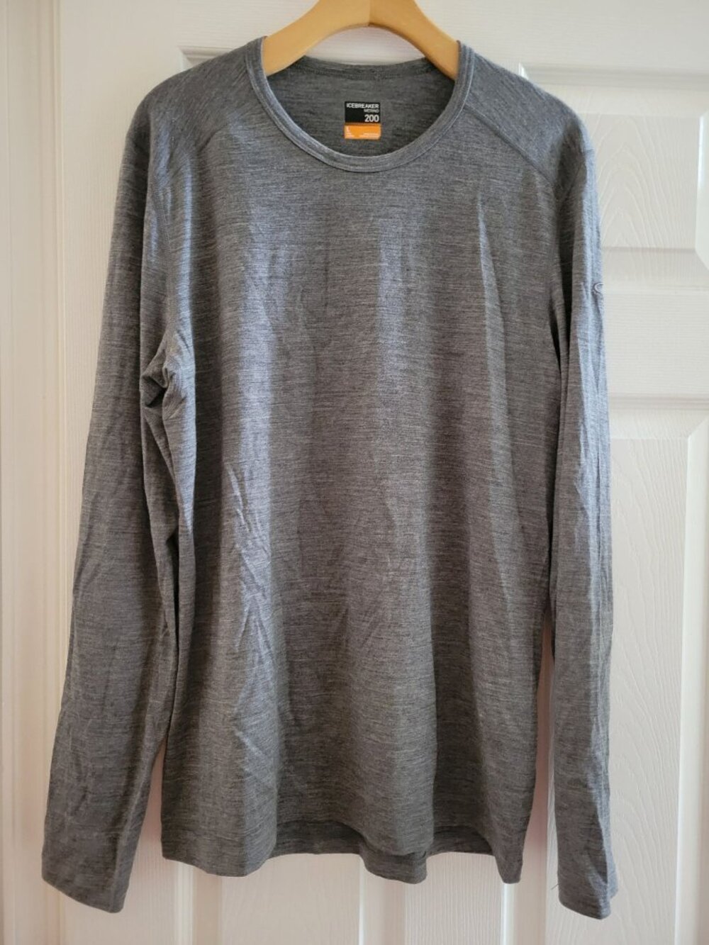 Icebreaker Mens 200 Merino Wool Oasis Gray size Large base layer outdoor skiing